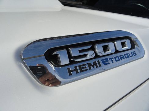Used 2023 RAM 1500 Big Horn AWD/4WD image 6