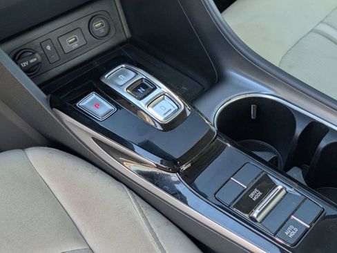 Used 2023 Hyundai Sonata SEL w/ Convenience Package FWD image 22