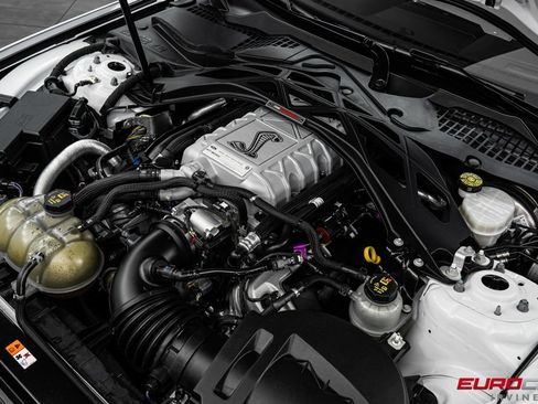 Used 2022 Ford Mustang Shelby GT500 w/ Technology Package RWD image 10