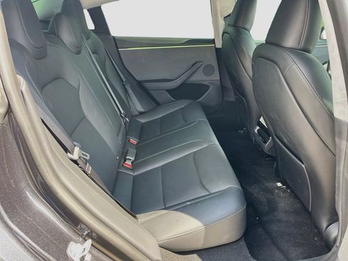 Used 2025 Tesla Model 3 Long Range RWD image 29
