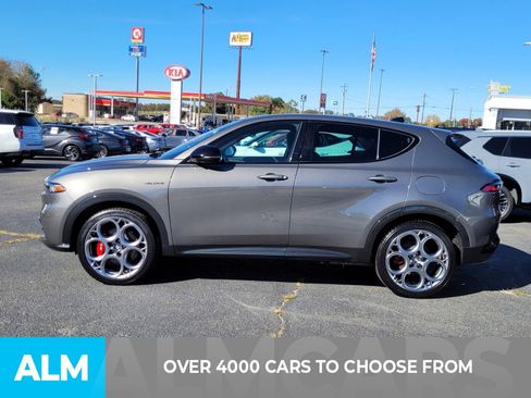 Used 2024 Alfa Romeo Tonale Veloce image 2