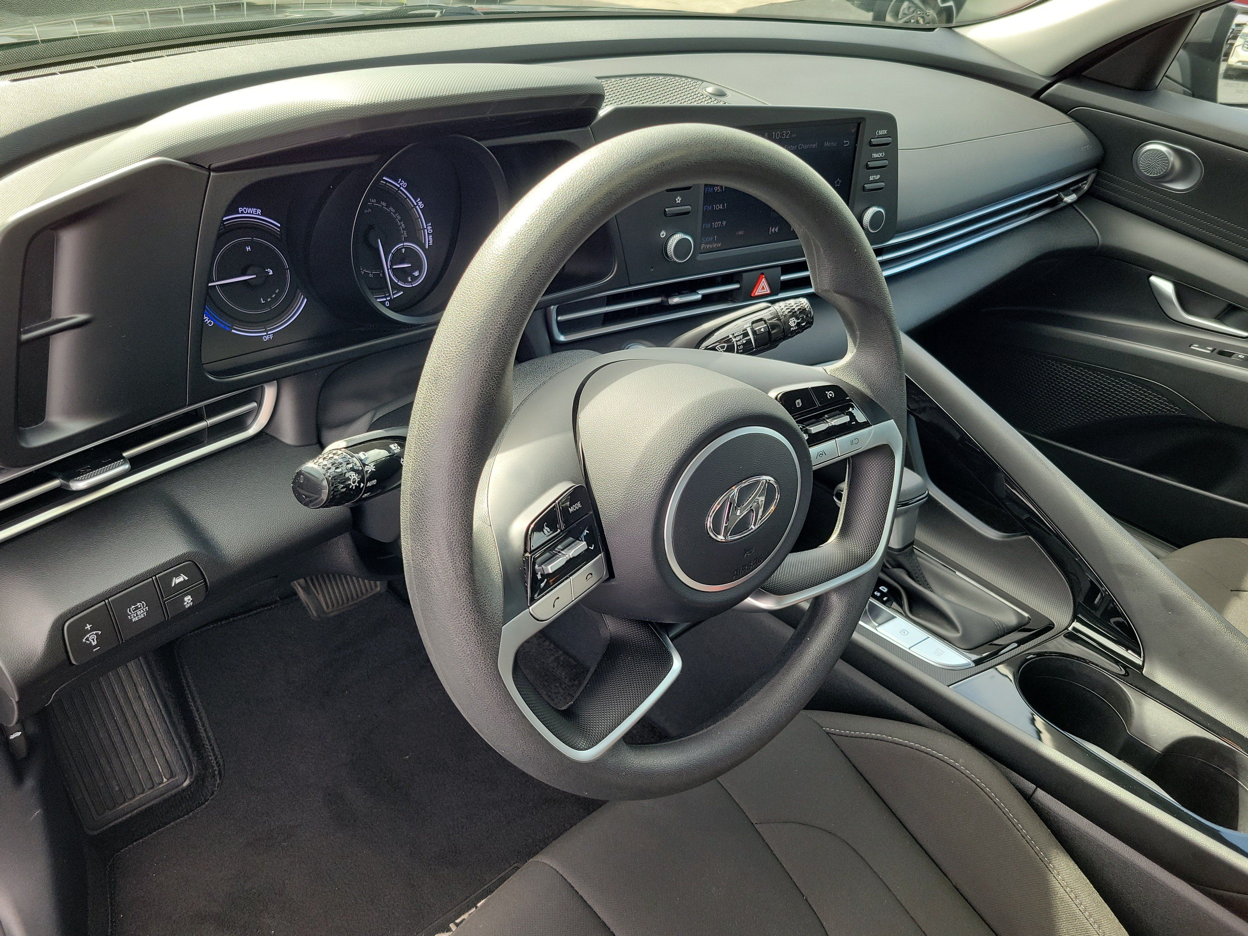Used 2023 Hyundai Elantra Blue FWD image 15