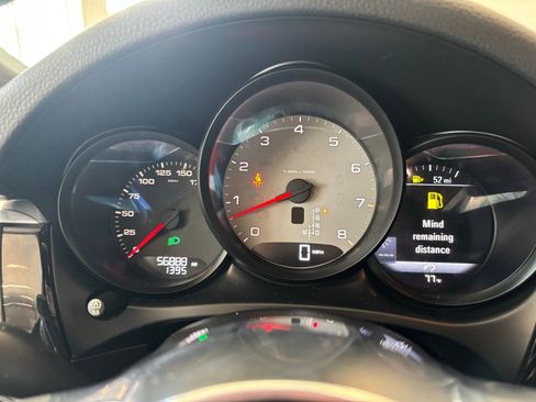 Used 2016 Porsche Macan S image 5