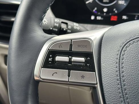 Used 2025 Kia Telluride SX w/ SX Captain's Chair Package AWD/4WD image 15