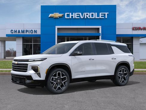 New 2026 Chevrolet Traverse High Country image 2