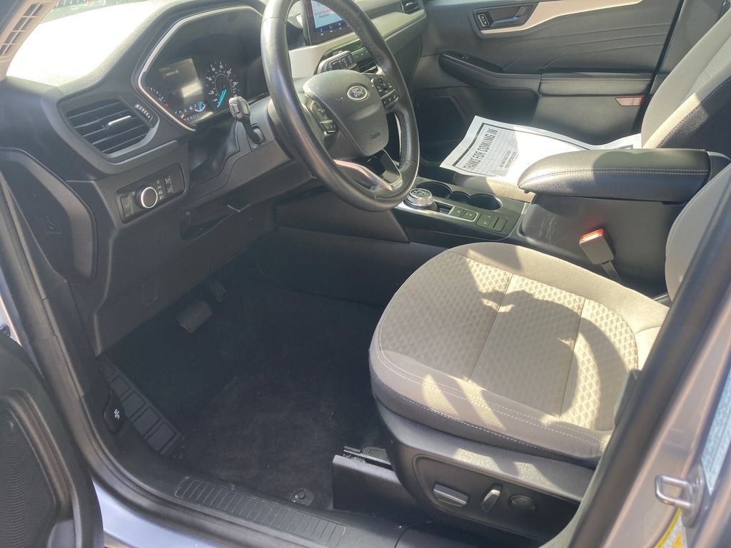 Used 2022 Ford Escape SE w/ Convenience Package AWD/4WD image 12