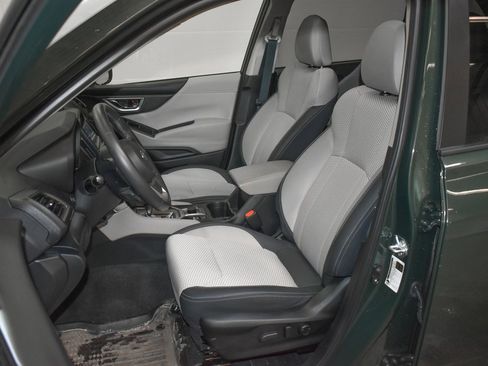 Used 2024 Subaru Forester Premium image 19