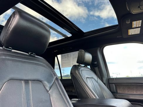 Used 2020 Ford Expedition Limited w/ Special Edition Package AWD/4WD image 19