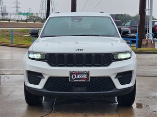 Used 2024 Jeep Grand Cherokee Altitude video 2