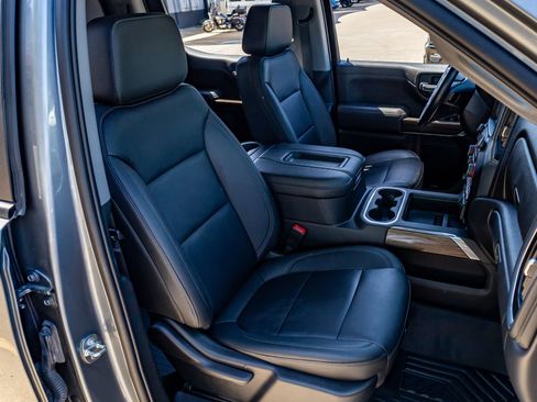 Used 2022 Chevrolet Silverado 1500 LT Trail Boss w/ Convenience Package II image 30