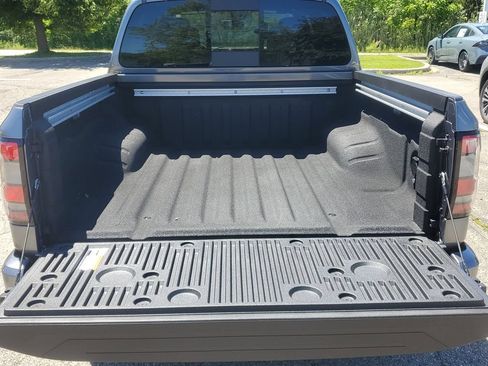 New 2026 Nissan Frontier PRO-4X w/ Pro-4x Convenience Package AWD/4WD image 7