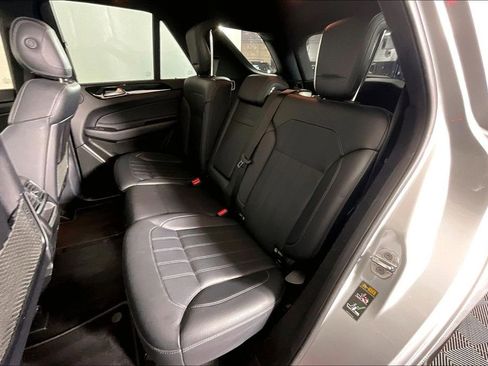 Used 2019 Mercedes-Benz GLE 400 4MATIC image 38