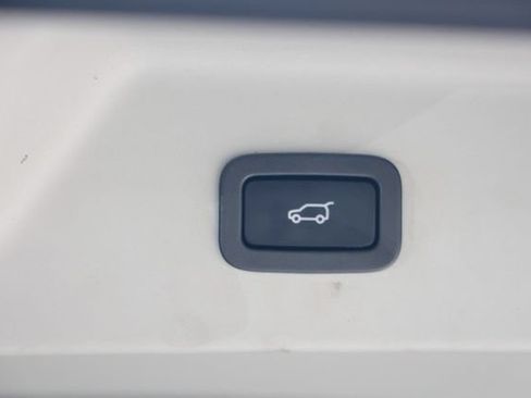 Used 2019 Land Rover Range Rover Long Wheelbase Supercharged AWD/4WD image 27