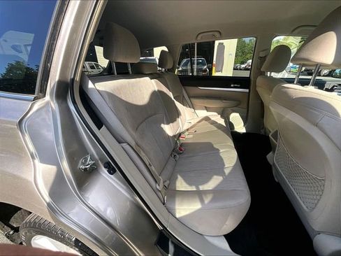 Used 2014 Subaru Outback 2.5i Premium AWD/4WD image 22