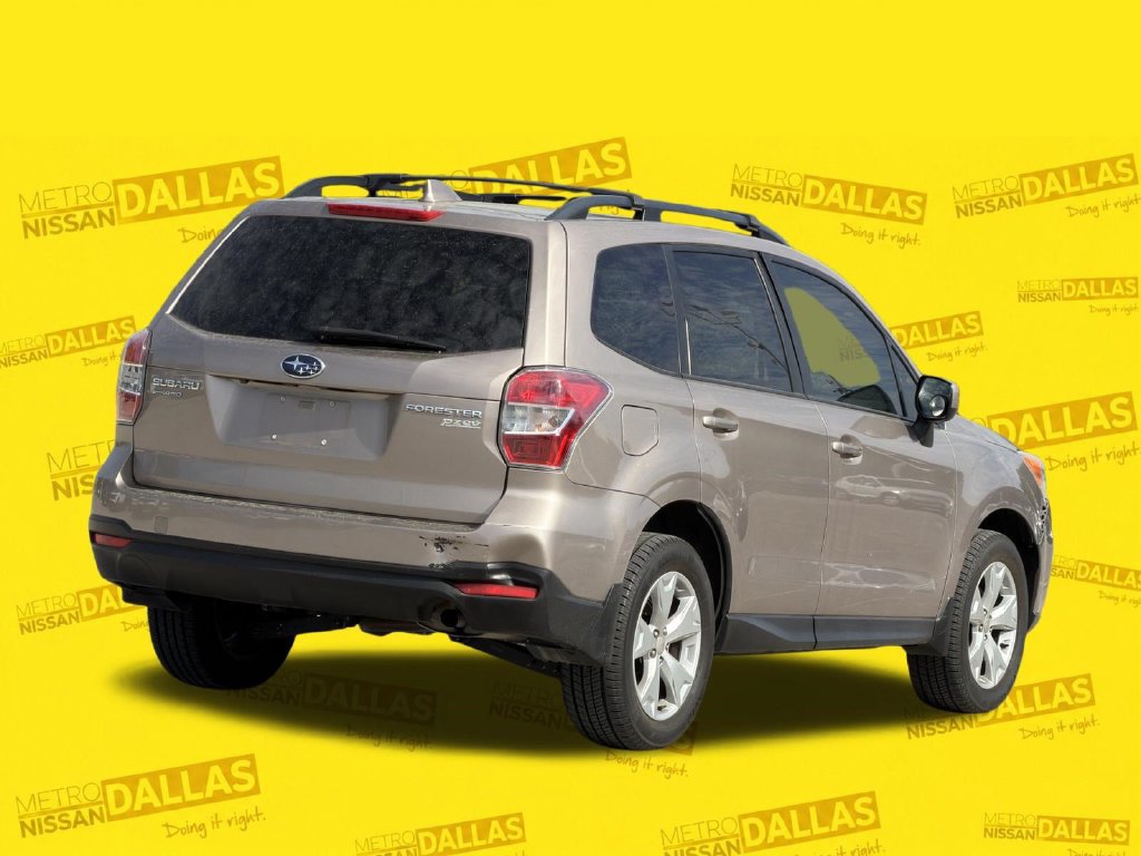 Used 2016 Subaru Forester 2.5i Premium w/ All-Weather Package AWD/4WD image 4