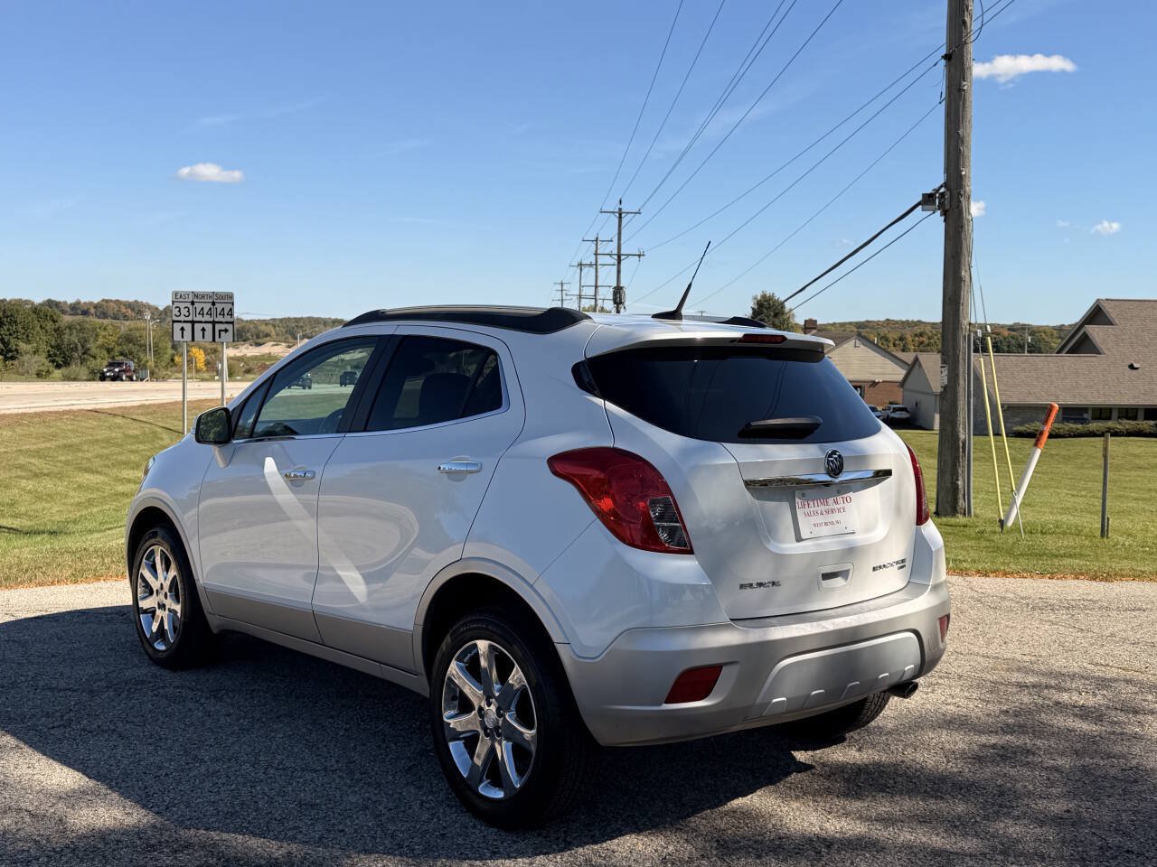 Used 2014 Buick Encore Leather AWD/4WD image 3