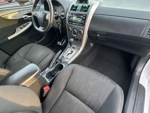 Used 2012 Toyota Corolla S image 5