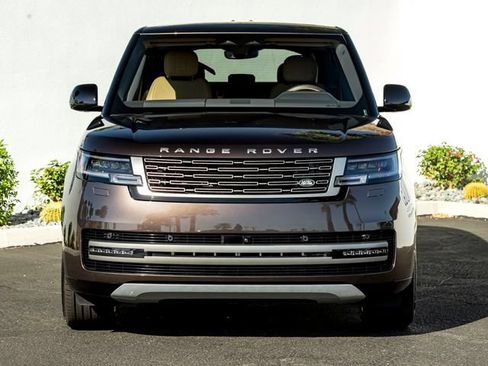 New 2026 Land Rover Range Rover SE AWD/4WD image 3
