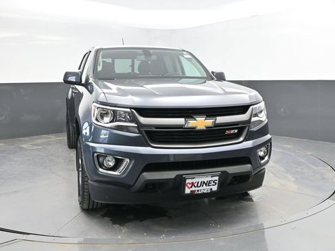 Used 2017 Chevrolet Colorado Z71 AWD/4WD image 4