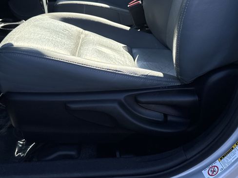 Used 2014 Toyota Prius C Four image 11