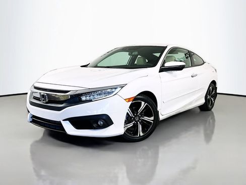 Used 2016 Honda Civic Touring image 3