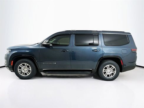 Used 2023 Jeep Wagoneer 2WD image 11