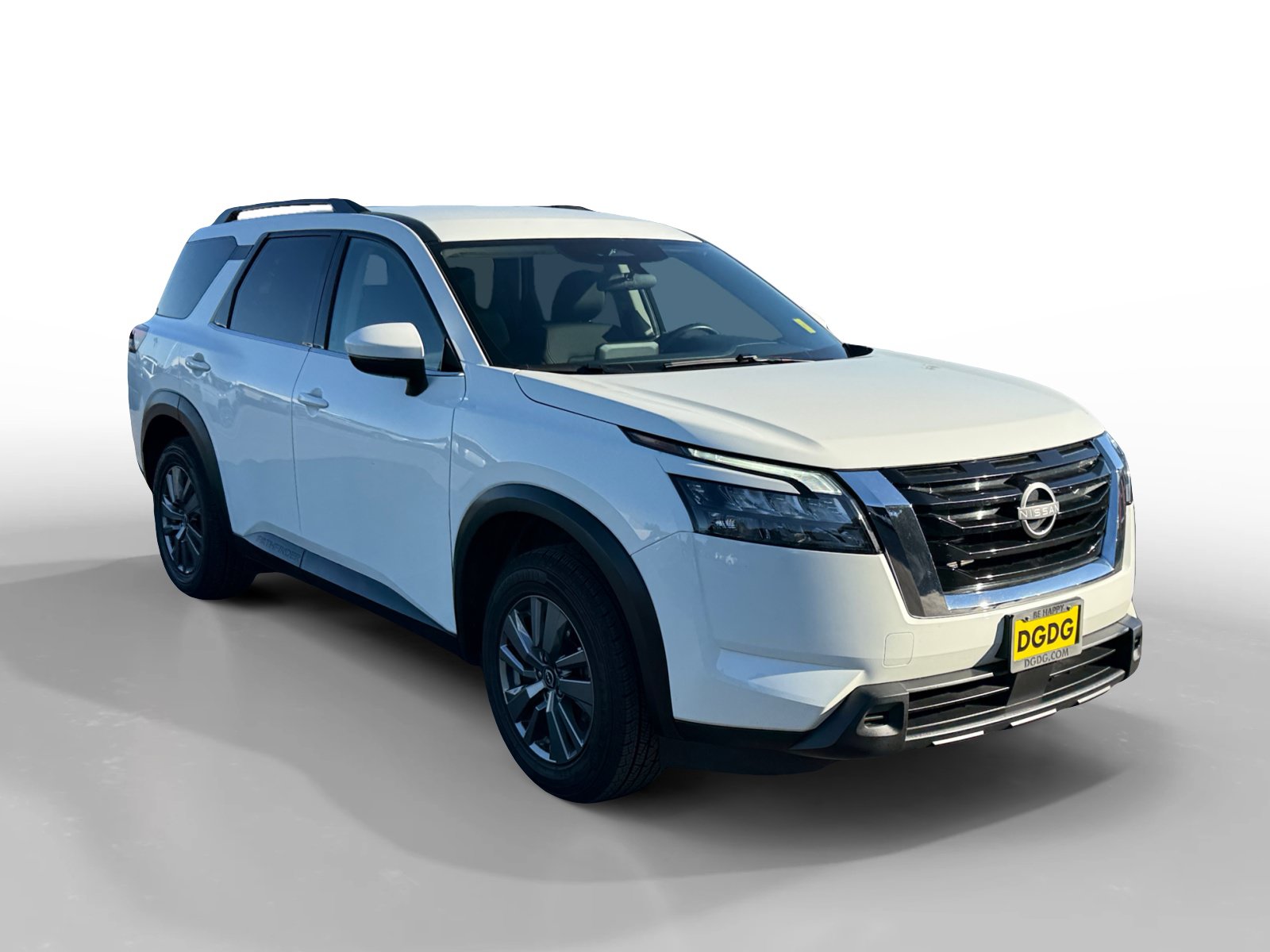 Used 2025 Nissan Pathfinder SV FWD image 7