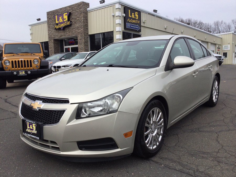 Used 2013 Chevrolet Cruze Eco w/ Enhanced Safety Package FWD image 1
