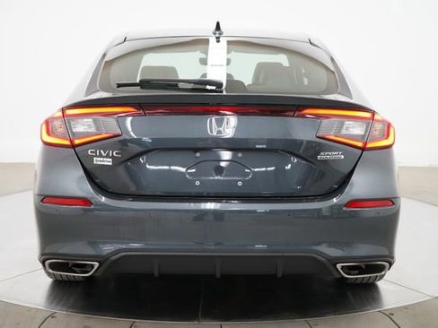Used 2023 Honda Civic Sport Touring image 6