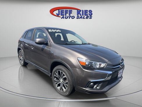 Used 2018 Mitsubishi Outlander Sport ES AWD/4WD image 3