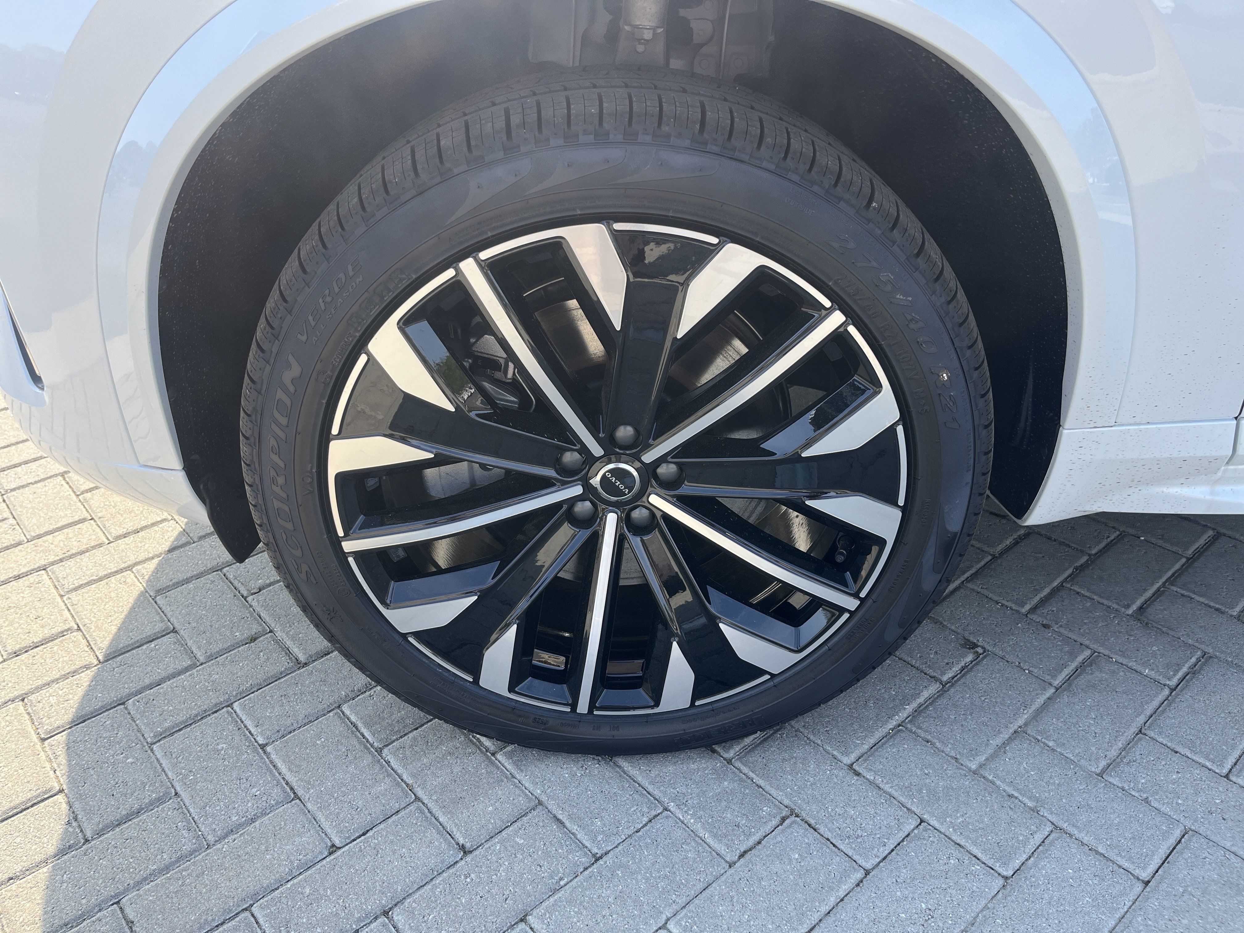 New 2026 Volvo XC90 T8 Core w/ Protection Package Premier AWD/4WD image 26