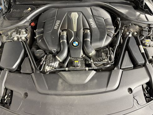 Used 2016 BMW 750i xDrive image 6