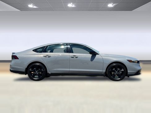 Certified 2025 Honda Accord Sport image 7