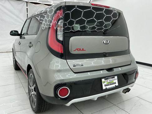 Used 2018 Kia Soul ! w/ Tech Package FWD image 9