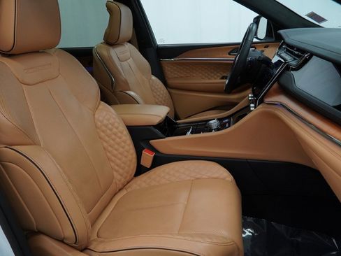 Certified 2024 Jeep Grand Cherokee L Summit image 51