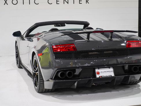 Used 2012 Lamborghini Gallardo LP 570-4 Performante AWD/4WD image 35