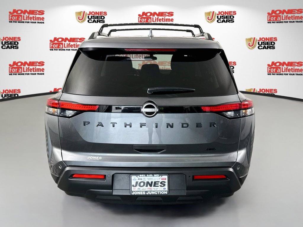 Used 2025 Nissan Pathfinder SV w/ Black Appearance Package AWD/4WD image 15