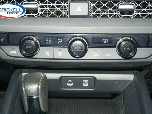 Certified 2025 Honda Accord SE image 25