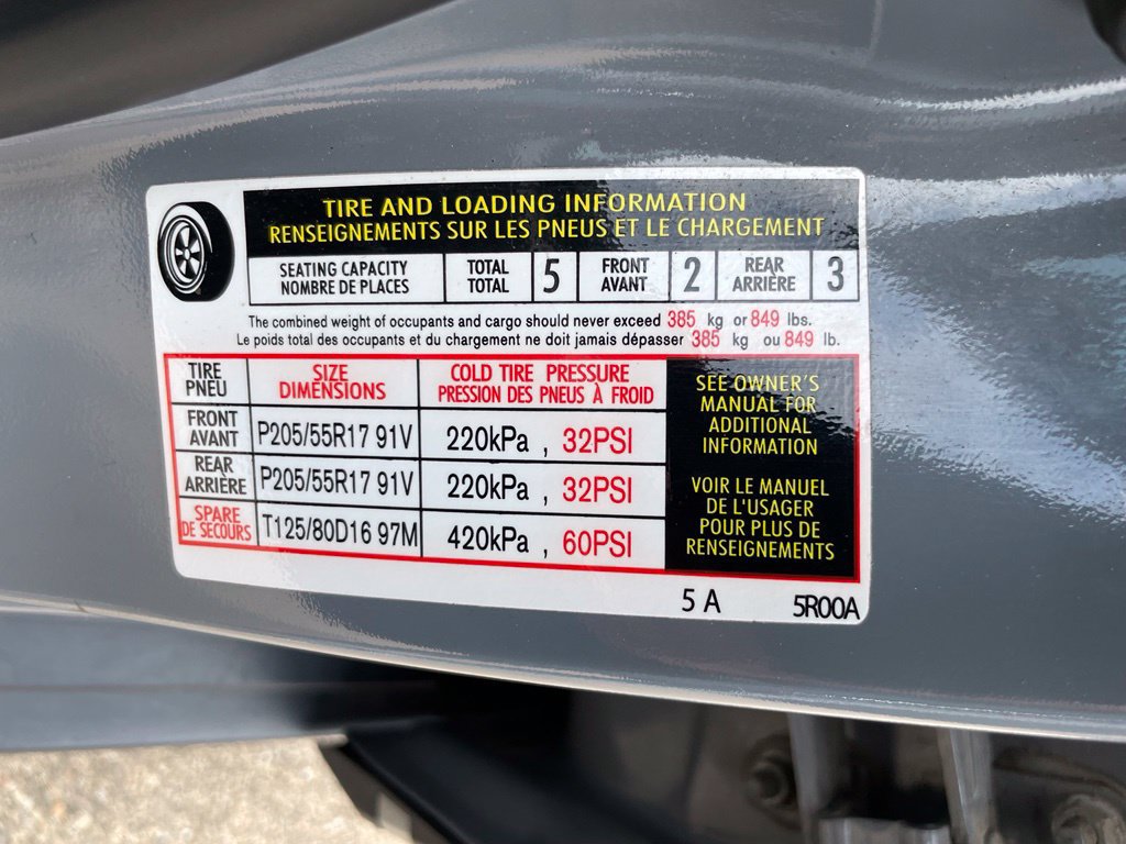 Used 2024 Nissan Kicks SR w/ SR Premium Package FWD image 36