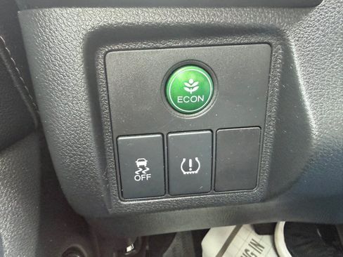 Used 2016 Honda HR-V EX-L image 31