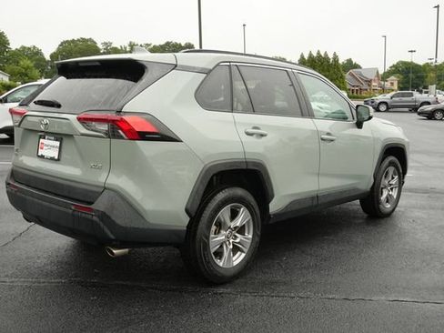 Used 2022 Toyota RAV4 XLE FWD image 8