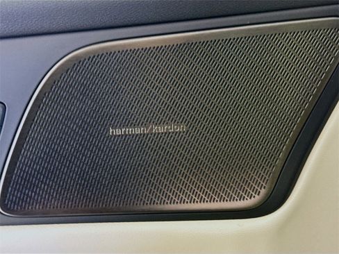 New 2026 Volvo V60 B5 Cross Country Plus w/ Climate Package image 19