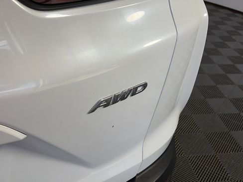 Used 2022 Honda CR-V EX image 16