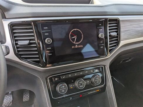 Certified 2023 Volkswagen Atlas Cross Sport SE w/ Panoramic Sunroof Package image 22