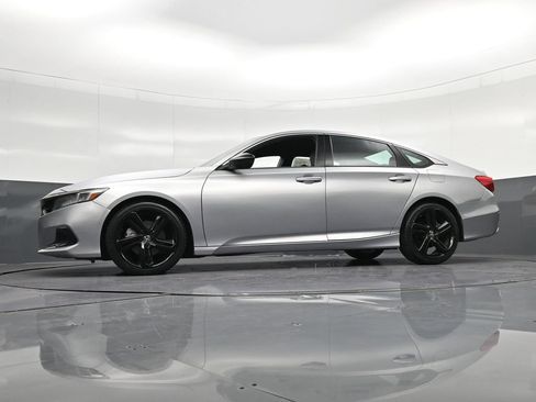 Used 2021 Honda Accord Sport image 24