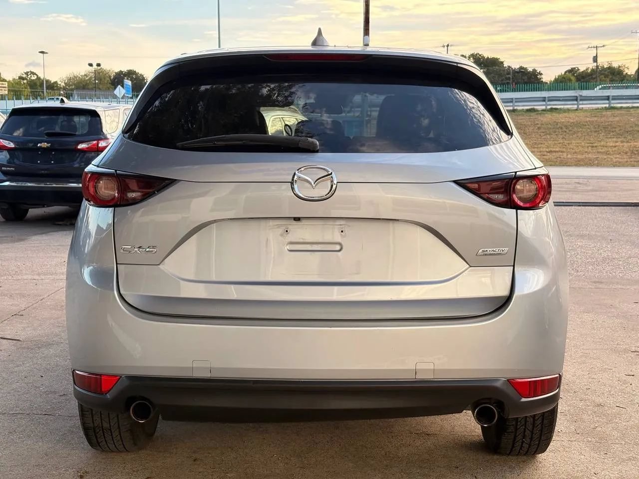 Used 2019 MAZDA CX-5 Touring FWD image 4