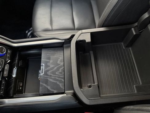 Used 2021 GMC Yukon Denali w/ Denali Premium Package image 42