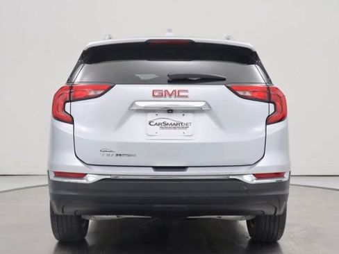 Used 2021 GMC Terrain SLT FWD image 4