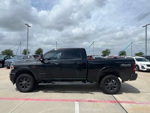 Used 2022 RAM 2500 Laramie w/ Night Edition AWD/4WD image 3