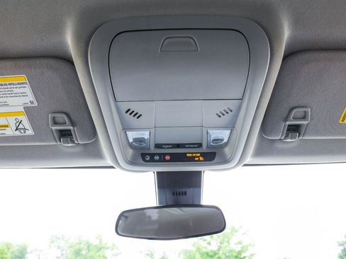 Used 2021 Chevrolet Equinox LT FWD image 32